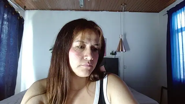 Snapshot of Amelidijon_ chatting on December 2024 05:32:02 PM Amelidijon online show from December 2024 05:32:02 PM