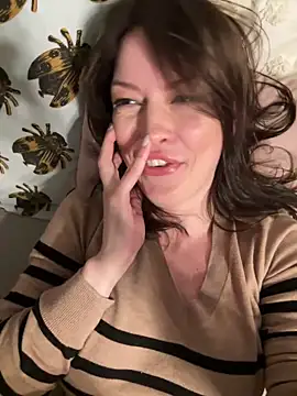 Snapshot of AylaRed chatting on January 2025 03:25:01 PM AylaRed online show from January 2025 03:25:01 PM