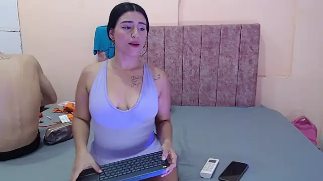 dirty couple22 online show from November 2025 01:45:01 PM