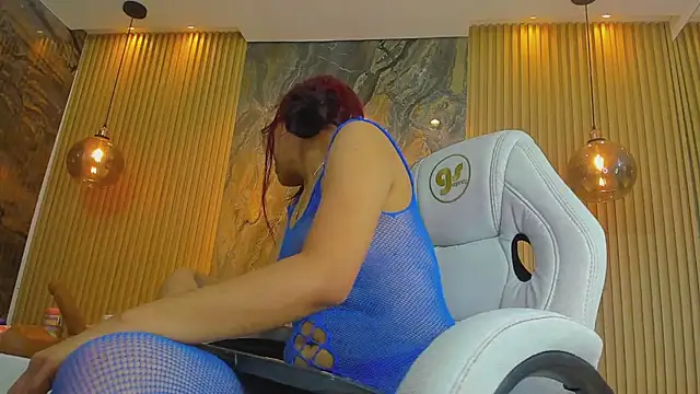 ella harper online show from March 2025 05:00:02 AM