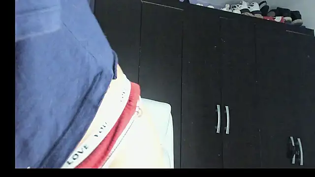 ReisheII Andersom online show from February 2025 12:49:02 PM