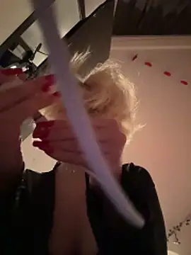 XMelissaX online show from April 2026 10:06:02 PM