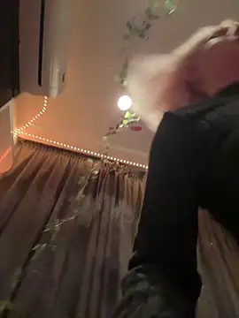 XMelissaX online show from April 2026 10:49:01 PM