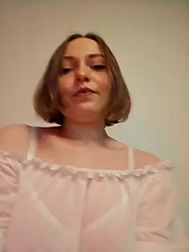 alysia storm online show from February 2026 07:59:02 PM