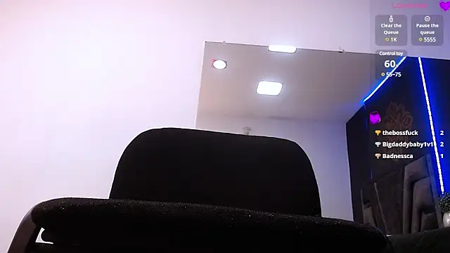 stefany bro online show from March 2025 03:02:02 PM