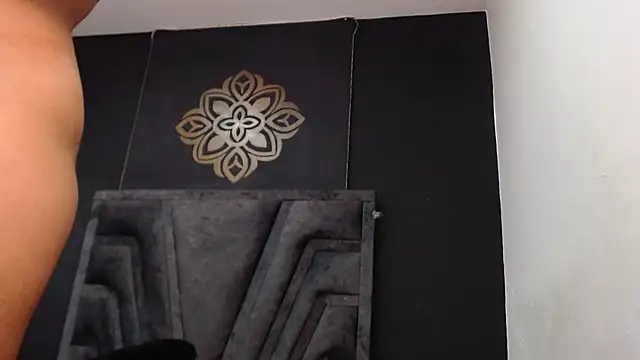 stefany bro online show from January 2026 11:05:02 AM