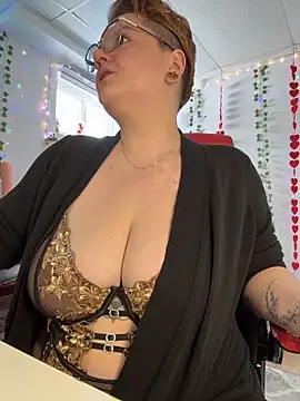 Sweetleeahxx online show from March 2026 01:09:02 PM