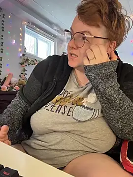 Sweetleeahxx online show from April 2026 11:11:01 AM