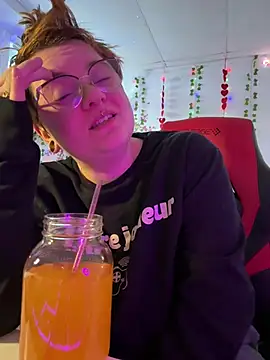 Sweetleeahxx online show from February 2026 12:36:02 PM