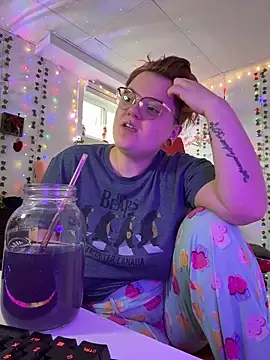 Sweetleeahxx online show from March 2026 01:05:01 PM