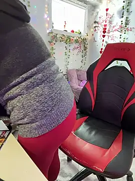 Sweetleeahxx online show from March 2026 05:28:02 PM