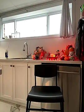 Sweetleeahxx online show from October 2025 02:24:02 PM