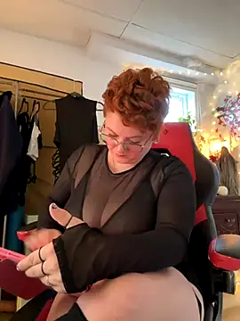 Sweetleeahxx online show from October 2025 12:48:02 PM