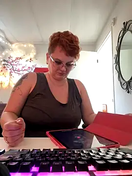 Sweetleeahxx online show from September 2025 12:44:02 PM