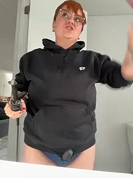 Sweetleeahxx online show from October 2025 01:31:01 PM