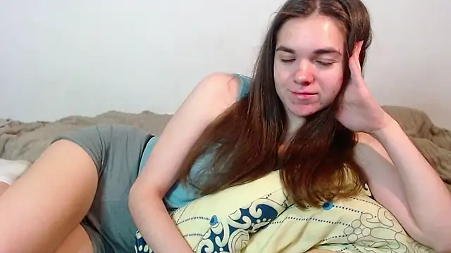 Snapshot of SallyMkn chatting on November 2025 01:43:01 PM SallyMkn online show from November 2025 01:43:01 PM