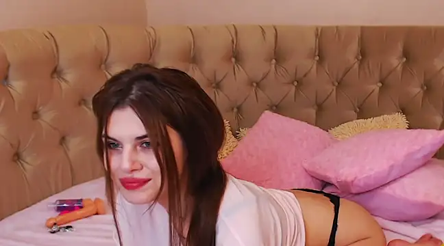 evelonel online show from March 2025 03:43:01 AM