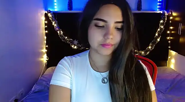 Miapeyton online show from December 2024 01:43:02 PM