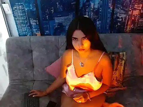 Miapeyton online show from June 2026 03:23:02 PM