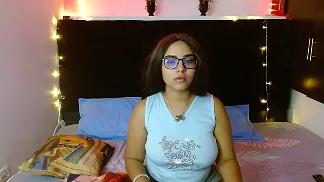 Miapeyton online show from January 2025 11:49:02 AM