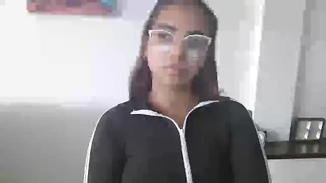 Miapeyton online show from June 2026 07:25:01 PM