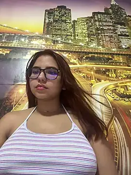 Miapeyton online show from March 2025 03:34:01 PM