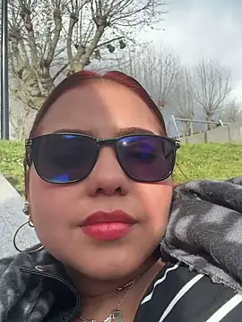 Miapeyton online show from March 2025 03:33:01 PM