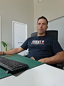 Lucas   81 online show from July 2026 10:48:02 AM
