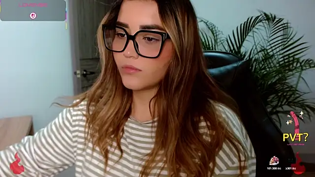 Lucia star   online show from April 2026 11:44:02 PM