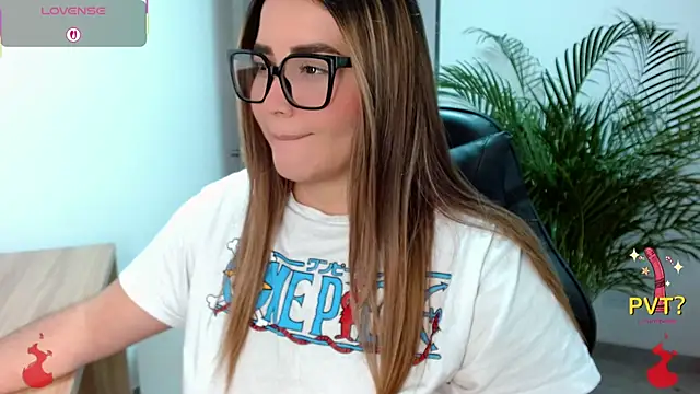 Lucia star   online show from April 2026 08:21:01 PM