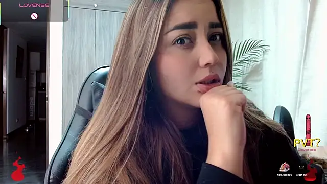 Lucia star   online show from February 2026 12:40:01 AM