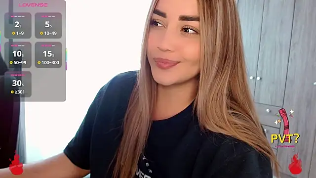 Lucia star   online show from December 2025 07:18:02 PM