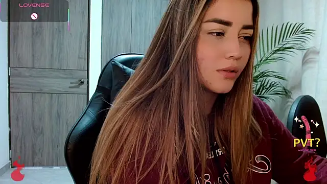 Lucia star   online show from February 2026 03:56:02 PM