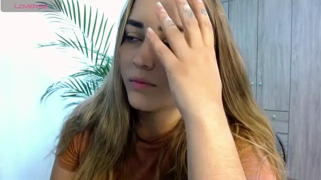 Lucia star   online show from January 2026 07:28:02 PM