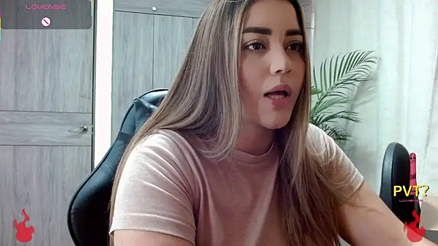 Lucia star   online show from February 2026 05:09:01 PM