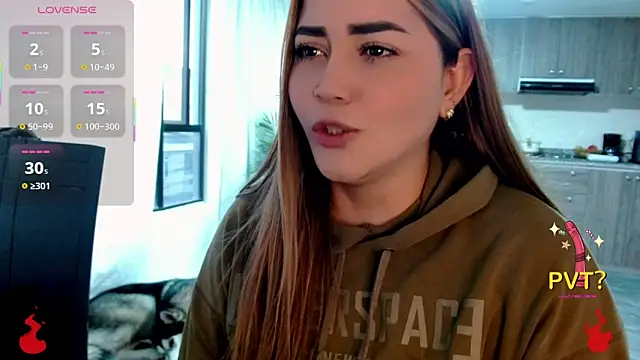 Lucia star   online show from November 2025 10:31:02 PM