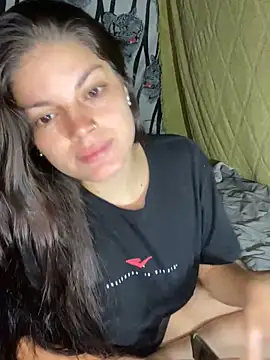 Snapshot of Romax2 chatting on March 2025 04:27:01 AM Romax2 online show from March 2025 04:27:01 AM