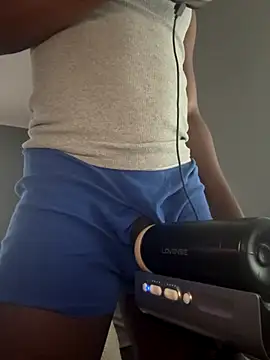 Festivitiesking1 online show from November 2025 02:17:02 PM