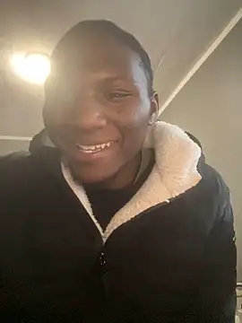 Festivitiesking1 online show from November 2025 01:00:02 PM