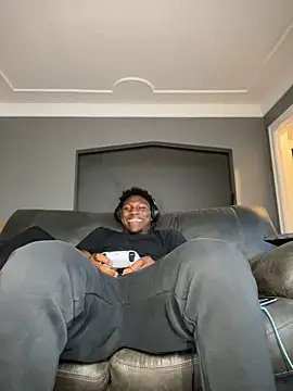 Festivitiesking1 online show from November 2025 01:26:02 PM