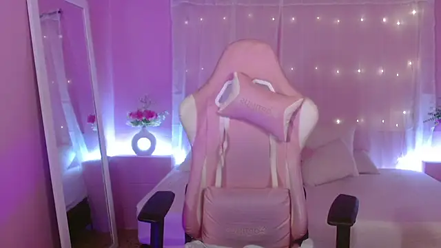 IvyBliss8 online show from May 2026 09:32:01 PM