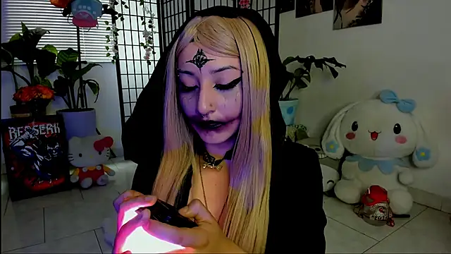 Snapshot of julyana_ chatting on November 2025 05:27:01 PM julyana online show from November 2025 05:27:01 PM