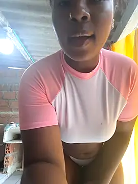 Snapshot of LaurennTyler chatting on February 2025 07:55:01 PM LaurennTyler online show from February 2025 07:55:01 PM