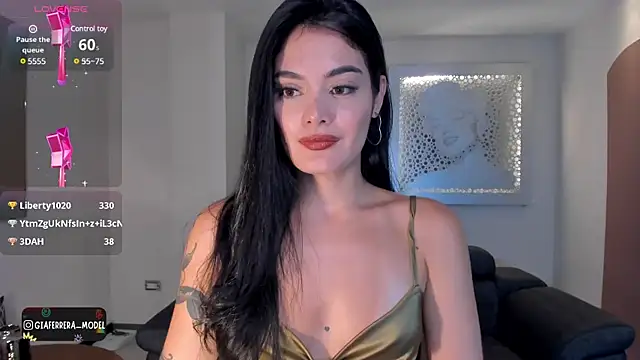 Snapshot of GiaFerrara chatting on March 2025 01:31:02 AM GiaFerrara online show from March 2025 01:31:02 AM