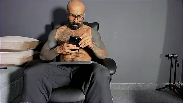 Brock hurn1 online show from March 2026 09:24:02 PM