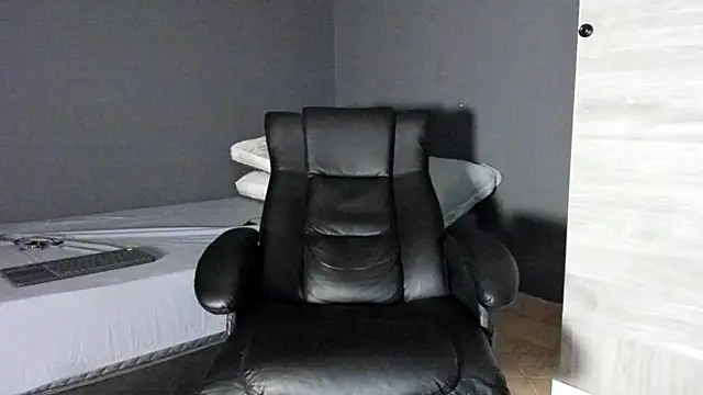 Brock hurn1 online show from December 2025 01:10:01 AM