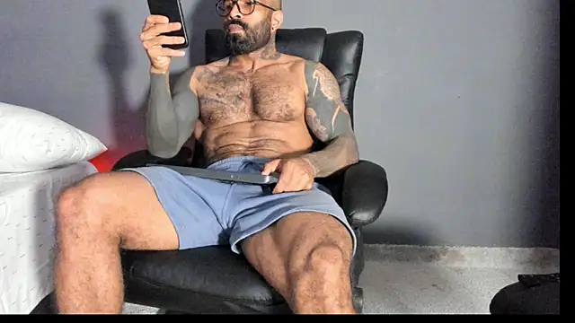 Brock hurn1 online show from November 2025 01:09:02 AM