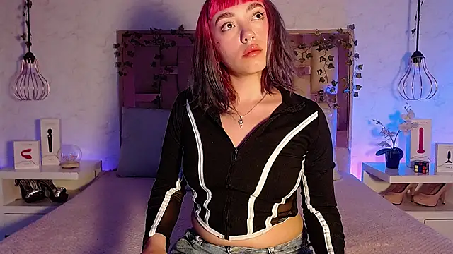 GigiVolkova online show from October 2025 07:48:01 PM