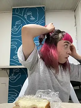 Snapshot of GigiVolkova chatting on November 2025 11:05:02 PM GigiVolkova online show from November 2025 11:05:02 PM