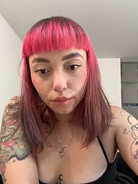 Snapshot of GigiVolkova chatting on December 2025 01:06:02 AM GigiVolkova online show from December 2025 01:06:02 AM